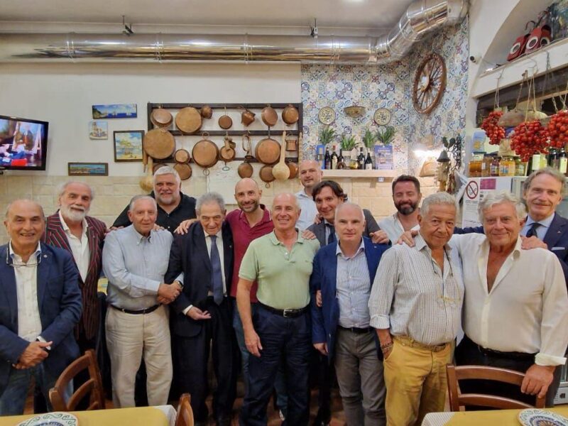 Napoli giovedì 3 ottobre ” Antica Trattoria Pizzeria Capri”